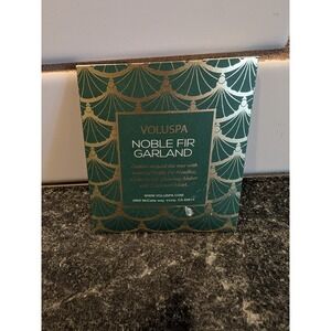 Voluspa Noble Fir Garland Perfumed Ornament Green Ribbon Ceramic Scented New